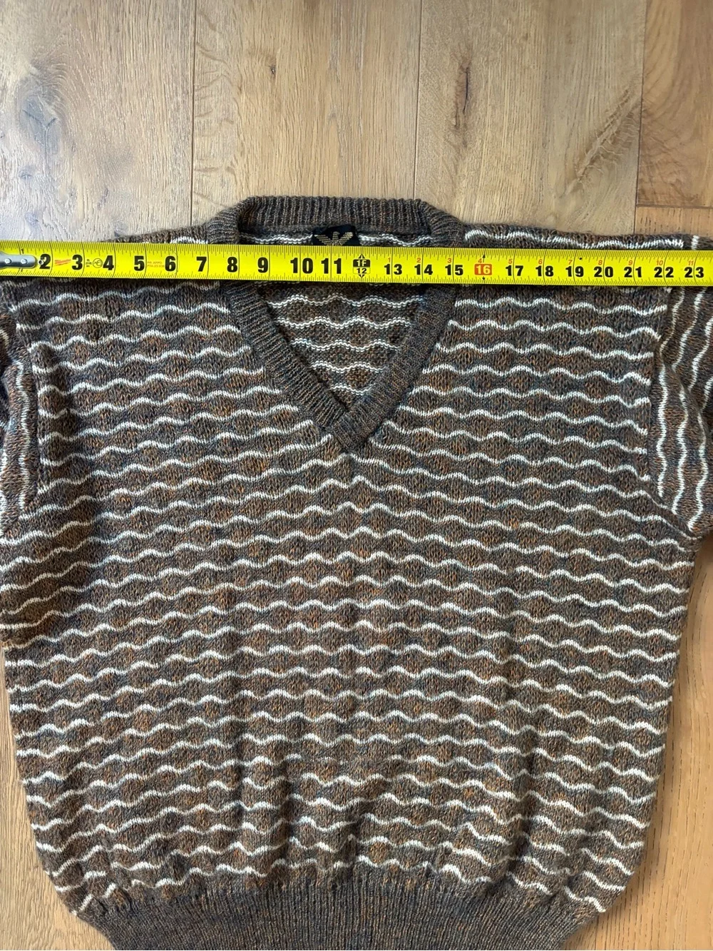 Giorgio Armani V-Neck Archival Vintage 80s GA Eagle Slouchy Mohair Wool Sweater